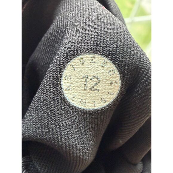 LULULEMON X PELOTON Bootcamp Shorts Size 12 3.5” - Picture 9 of 13